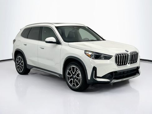 New 2026 BMW X1 xDrive28i w/ Technology Package AWD/4WD image 3