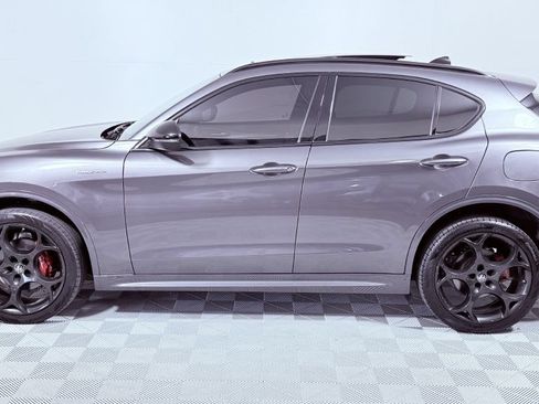 Used 2023 Alfa Romeo Stelvio Veloce AWD/4WD image 6