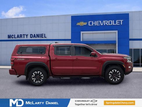 Used 2022 Nissan Frontier PRO-4X AWD/4WD image 6