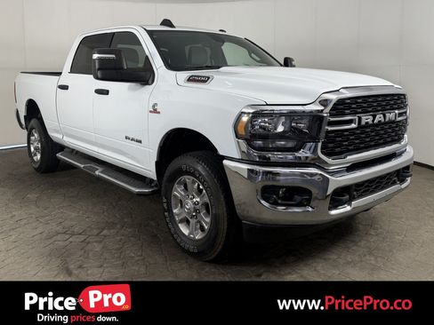 Used 2024 RAM 2500 Big Horn w/ Off Road Package AWD/4WD image 1