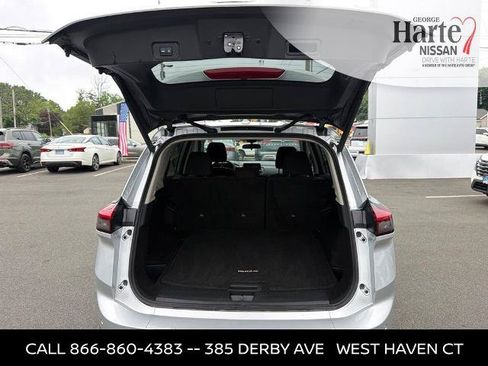 Certified 2025 Nissan Rogue SV AWD/4WD image 17