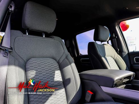 New 2026 RAM 1500 4x4 Crew Cab image 12