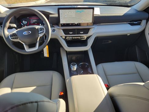 New 2026 Ford Explorer Active w/ Active Comfort Package image 14