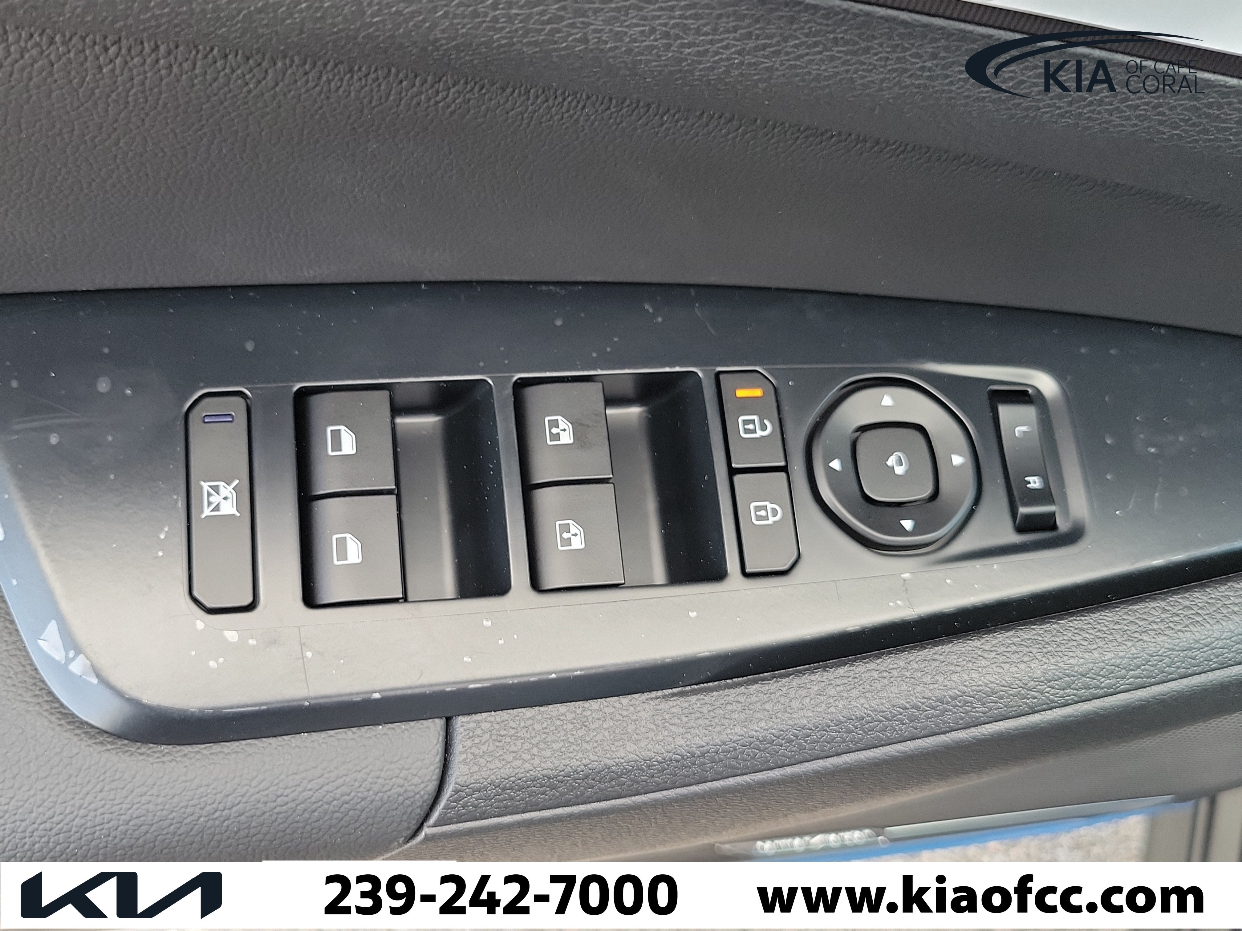 New 2027 Kia Sportage SX FWD image 24