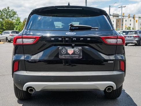 Used 2023 Ford Escape SE w/ PHEV Premium Package FWD image 6