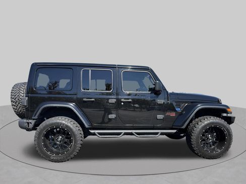 Used 2020 Jeep Wrangler Unlimited Sahara w/ Uconnect 4C Nav & Sound Group AWD/4WD image 6