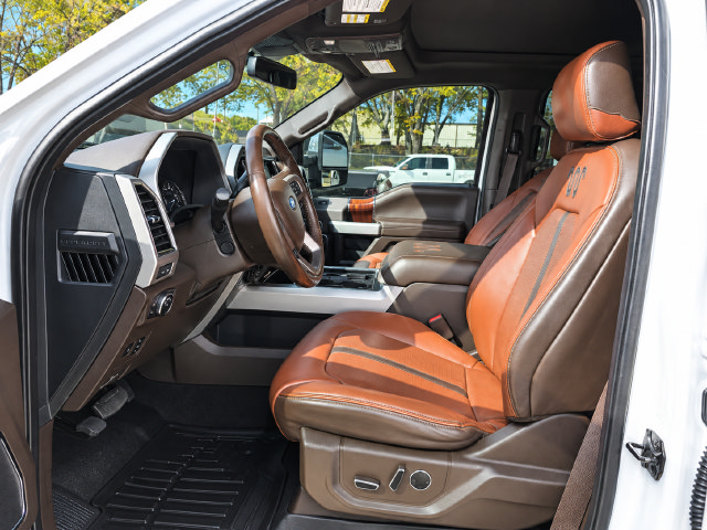 Used 2022 Ford F250 King Ranch w/ King Ranch Ultimate Package AWD/4WD image 2