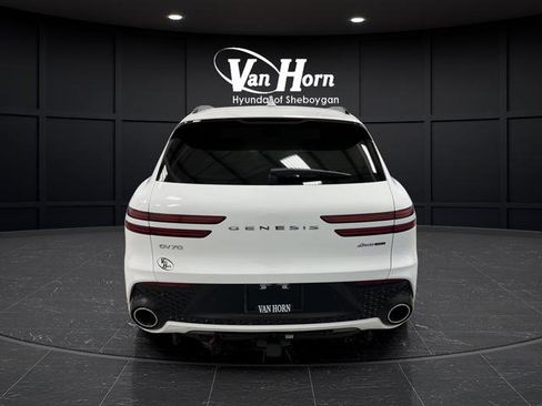 Used 2025 Genesis GV70 3.5T Sport image 14