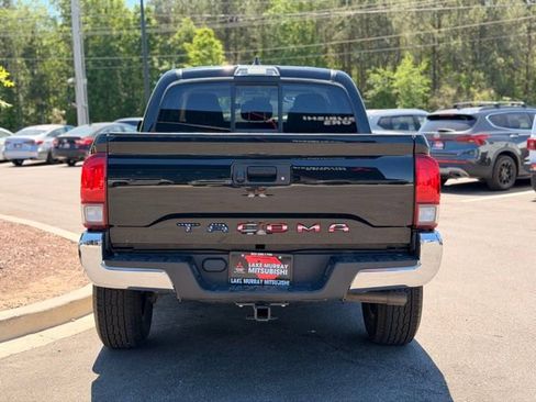 Used 2021 Toyota Tacoma SR5 RWD image 10