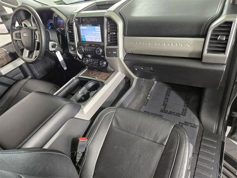 Used 2019 Ford F250 Lariat image 20
