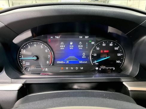 Used 2020 Ford Explorer XLT RWD image 25
