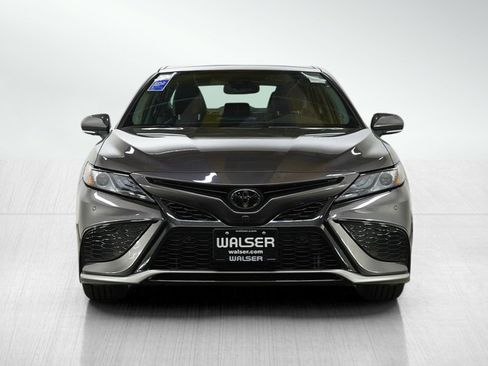 Used 2023 Toyota Camry XSE image 9