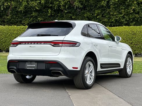 Certified 2025 Porsche Macan image 8