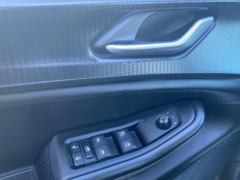 Certified 2024 Jeep Grand Cherokee L Altitude image 25