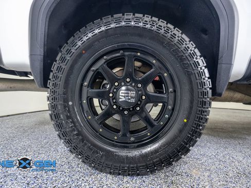 Used 2022 GMC Sierra 3500 Denali w/ Technology Package AWD/4WD image 48