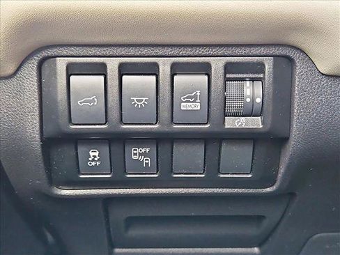 Used 2022 Subaru Ascent Limited w/ Technology Package AWD/4WD image 18