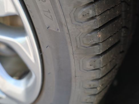 Used 2024 Honda Accord EX image 13