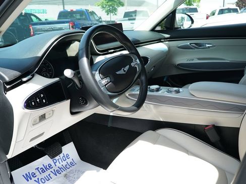 Used 2022 Genesis GV70 2.5T w/ Advanced Package AWD/4WD image 20