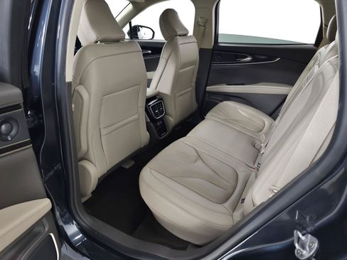 Used 2021 Lincoln Nautilus Reserve AWD/4WD image 30