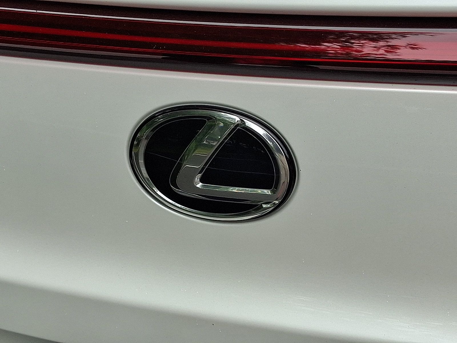 Certified 2025 Lexus UX 300h AWD w/ Accessory Package (Z1) image 30