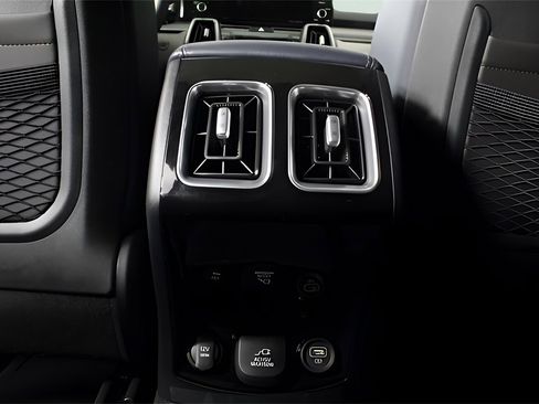 Certified 2023 Kia Sorento SX Prestige image 30