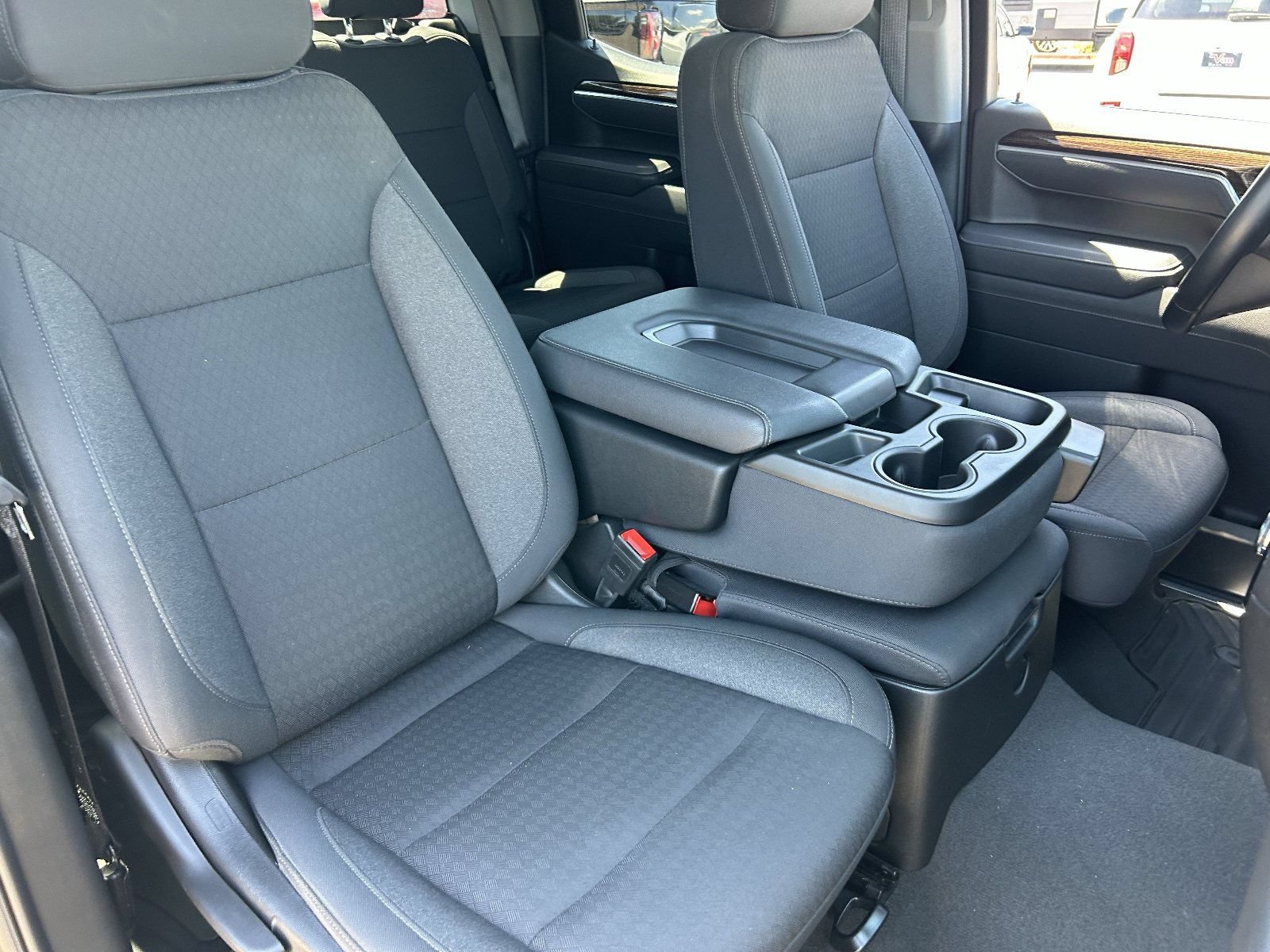 Certified 2025 GMC Sierra 1500 SLE RWD image 11