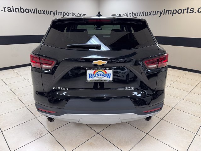 Used 2025 Chevrolet Blazer LT FWD image 5