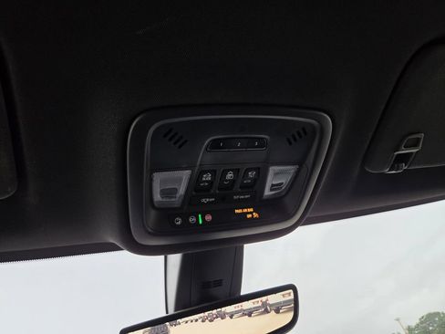 Used 2023 Chevrolet Traverse High Country w/ LPO, Floor Liner Package FWD image 28