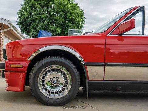 Used 1988 BMW 325i Convertible RWD image 4