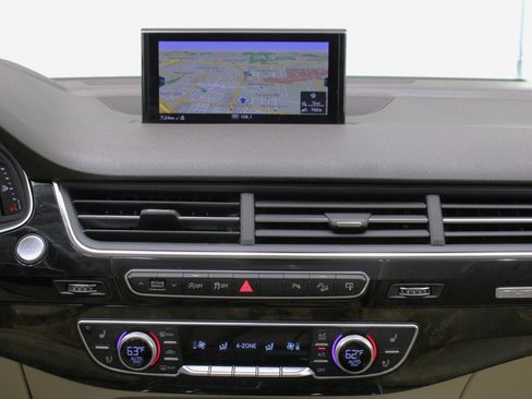 Used 2017 Audi Q7 3.0T Prestige w/ Prestige Package image 57