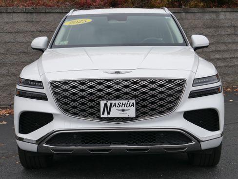 Certified 2025 Genesis GV80 3.5T Prestige image 2