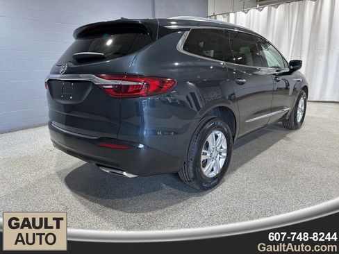 Used 2020 Buick Enclave Essence w/ Sound and Sites Package image 3