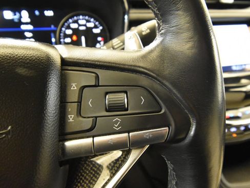 Used 2023 Cadillac XT6 Sport w/ Technology Package AWD/4WD image 30