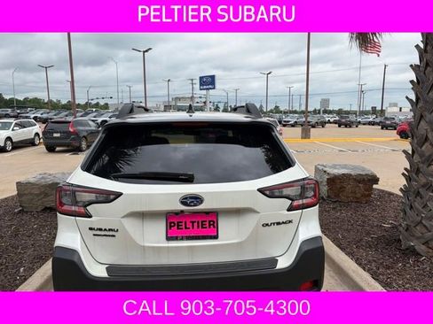 Used 2025 Subaru Outback Onyx Edition AWD/4WD image 18