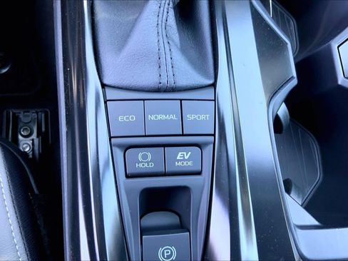 New 2026 Toyota Camry SE FWD image 18