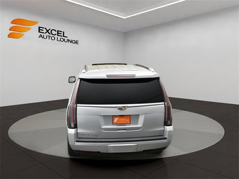 Used 2018 Cadillac Escalade Luxury image 47