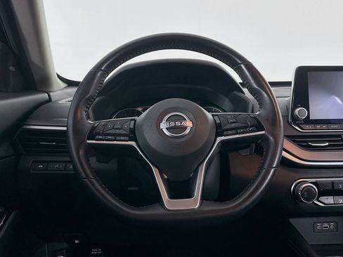 Used 2023 Nissan Altima 2.5 SR image 17