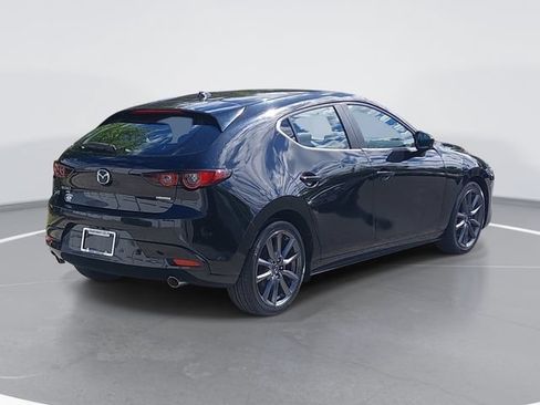 Used 2019 MAZDA MAZDA3 AWD Hatchback w/ Preferred Pkg image 3