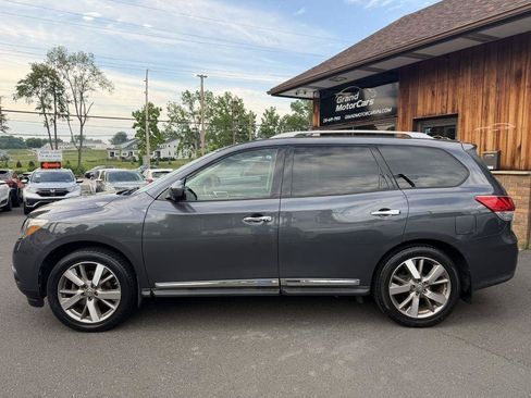 Used 2014 Nissan Pathfinder Platinum AWD/4WD image 2