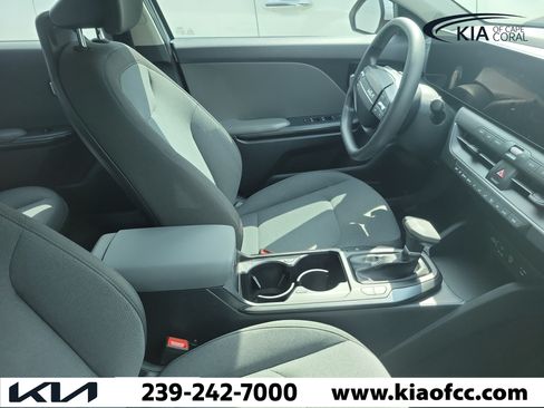 Certified 2025 Kia K4 FWD image 9