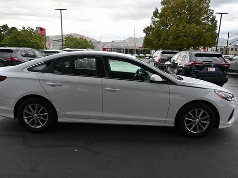 Used 2019 Hyundai Sonata SE image 10