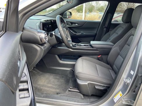 Used 2025 Chevrolet Equinox LT image 33