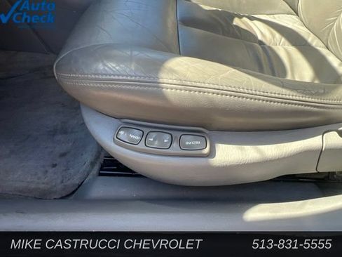 Used 2004 Saturn L-Series LW300 FWD image 6