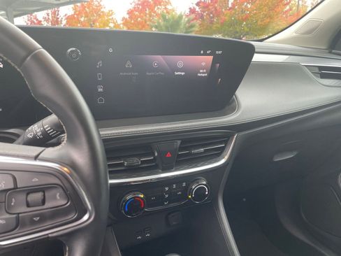 Used 2025 Buick Encore GX Preferred image 18