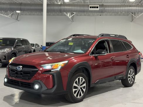 Used 2023 Subaru Outback Premium image 10