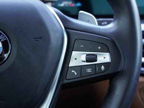 Used 2024 BMW 330i Sedan w/ Convenience Package image 23