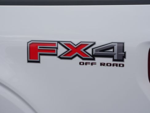 Certified 2023 Ford F150 Lariat w/ FX4 Off-Road Package AWD/4WD image 22