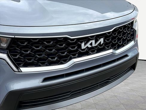 Certified 2023 Kia Sorento LX FWD image 33