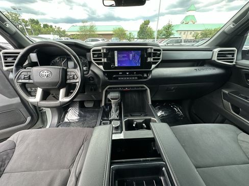 Used 2025 Toyota Tundra SR5 AWD/4WD image 30