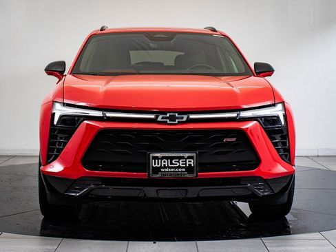 Used 2024 Chevrolet Blazer EV RS image 2